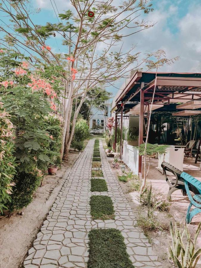 เอ วิลลา รีสอร์ต แอนด์ เรสเทอรองต์ Hotel Zamboanguita  ภายนอก รูปภาพ