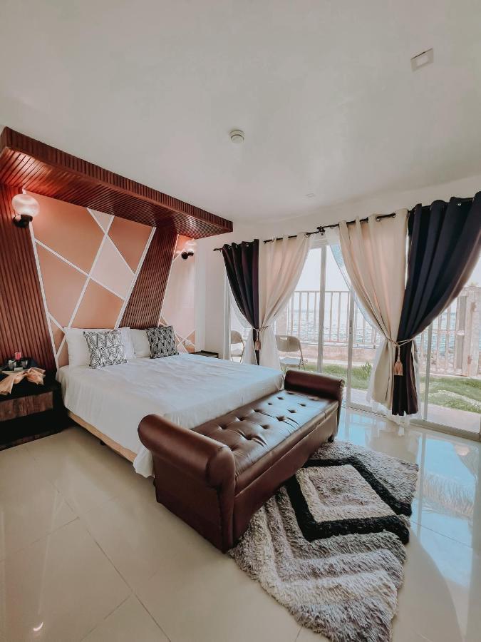 เอ วิลลา รีสอร์ต แอนด์ เรสเทอรองต์ Hotel Zamboanguita  ภายนอก รูปภาพ